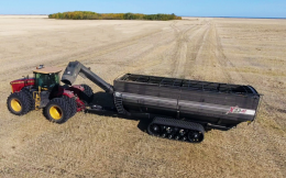 High Capacity Dual Auger Grain Cart (32 Series)